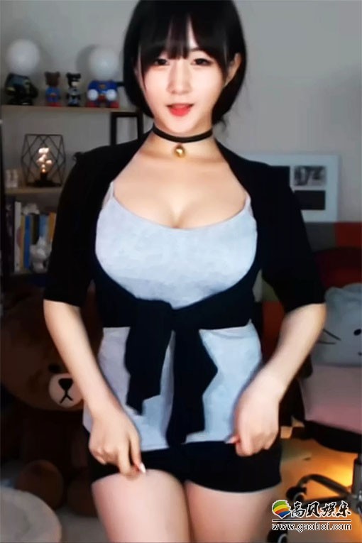 直播中的熱舞美女 直播飯拍【42.8 MB】