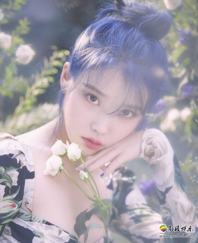 IU(李知恩)近日為奮戰在防疫一線醫務工作人員捐獻價值一億韓元降溫背心