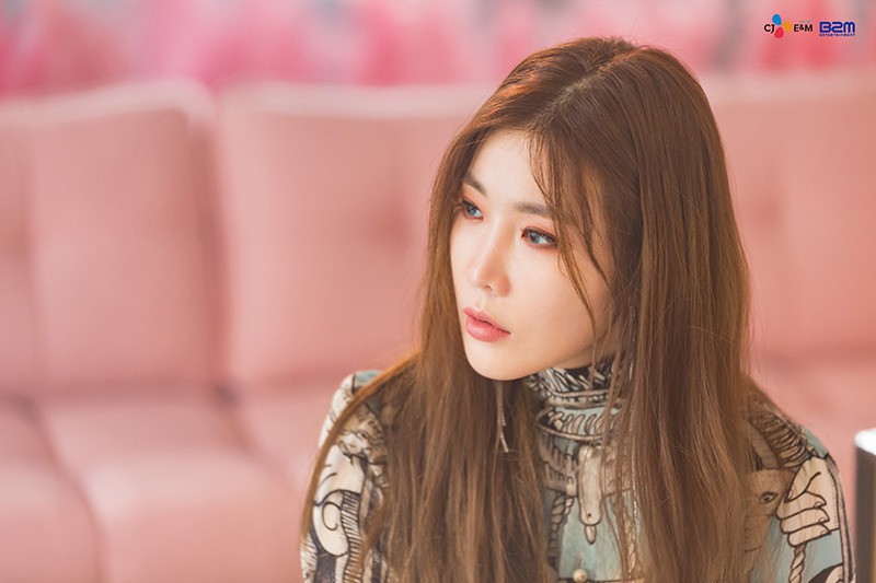 Lee Hae Ri李海麗何時首次亮相正式出道？為何說她任何歌曲都可以消化？