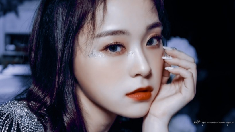 Lee Ga Hyeon李佳泫跟隨哪個(gè)女團(tuán)何時(shí)出道？是否為所屬組合忙內(nèi)擔(dān)當(dāng)？