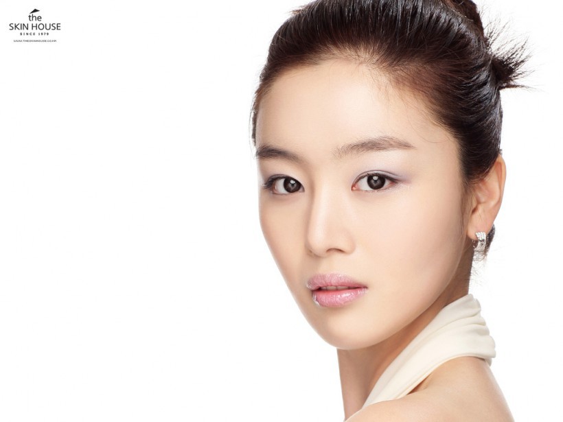 Sun-hwa Han韓善花隸屬哪個女團成員？她憑借怎樣時尚風格吸引眼球？