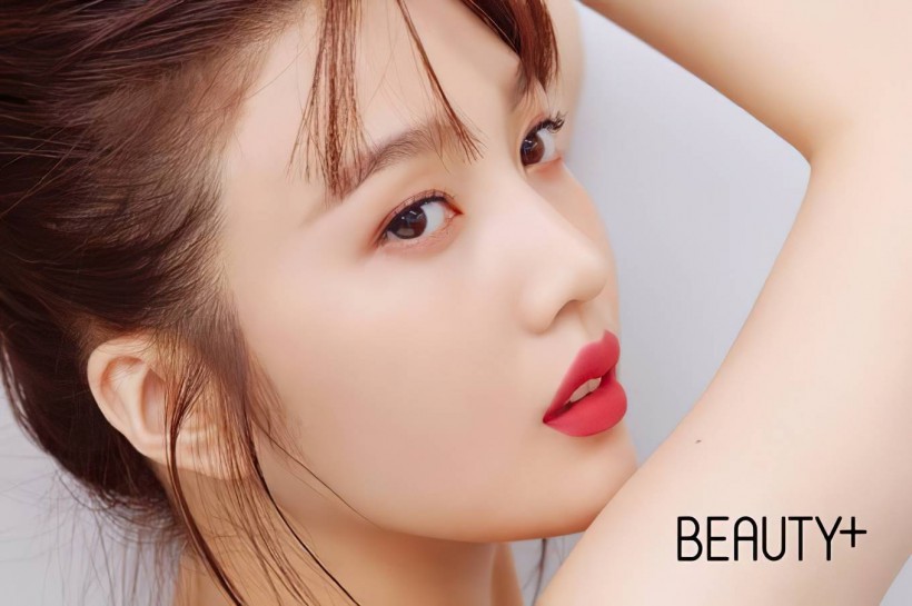 Soo Young Park樸秀榮隸屬哪個女團成員？擁有怎樣鄰家小妹娃娃臉型？