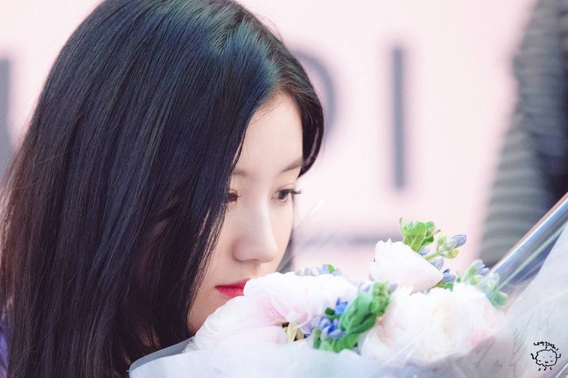 Xi Yeon Park樸施妍隸屬哪個女團成員？她展現(xiàn)出怎樣多面少女反轉魅力？