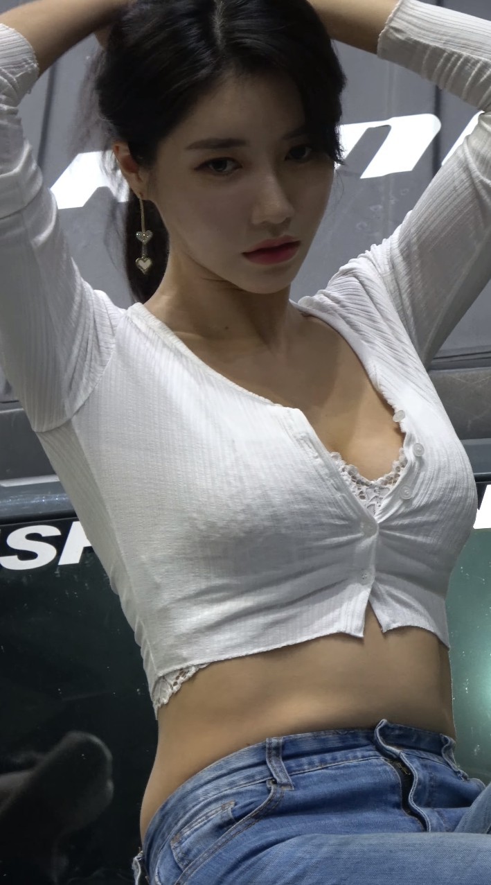 IM Sola林率雅出席哪場車模飯拍？從哪里可以下載韓國模特高清視頻？