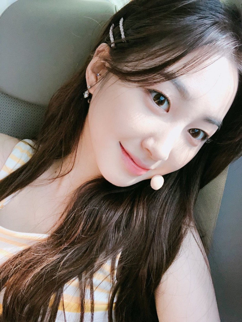 YUKYUNG李湵京是哪個(gè)K-POP女團(tuán)成員？她在組合中擔(dān)任什么樣的角色？
