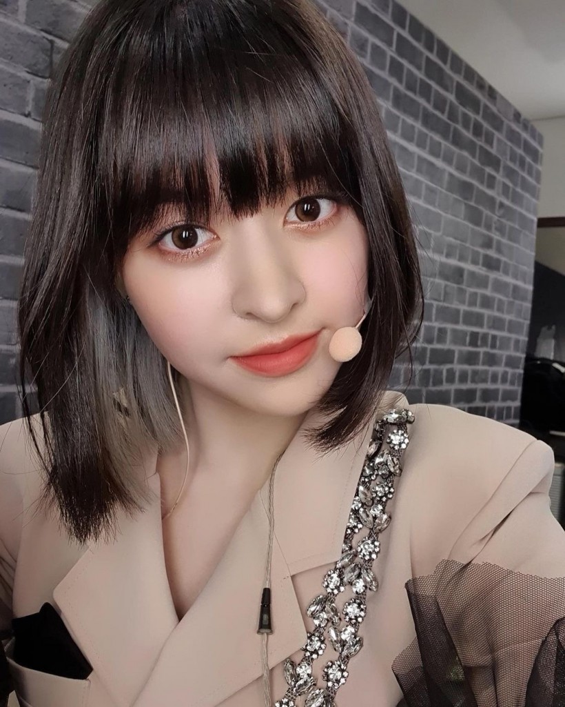 LILY樸珍作為哪個女團組合最后公開成員？她擁有哪兩個國家的雙重血統？