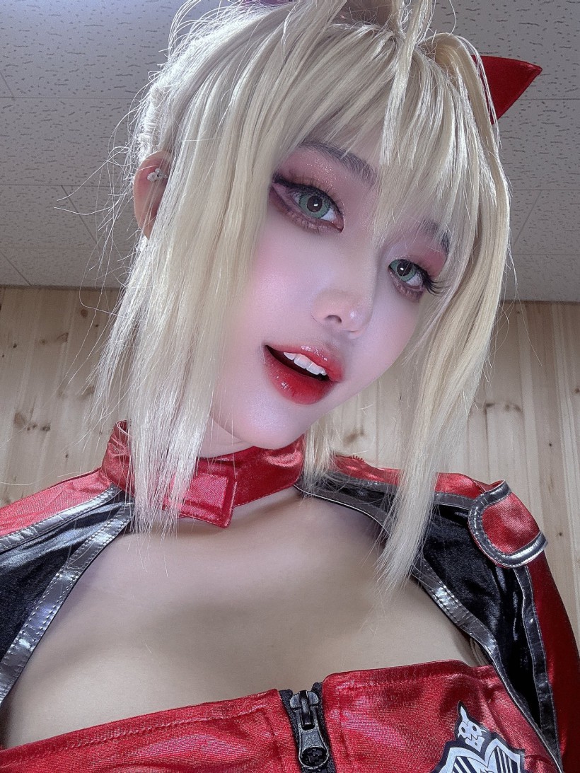Rua09小姐姐是來自哪國的美女COSER？最近分享自己COS哪個(gè)角色照片？